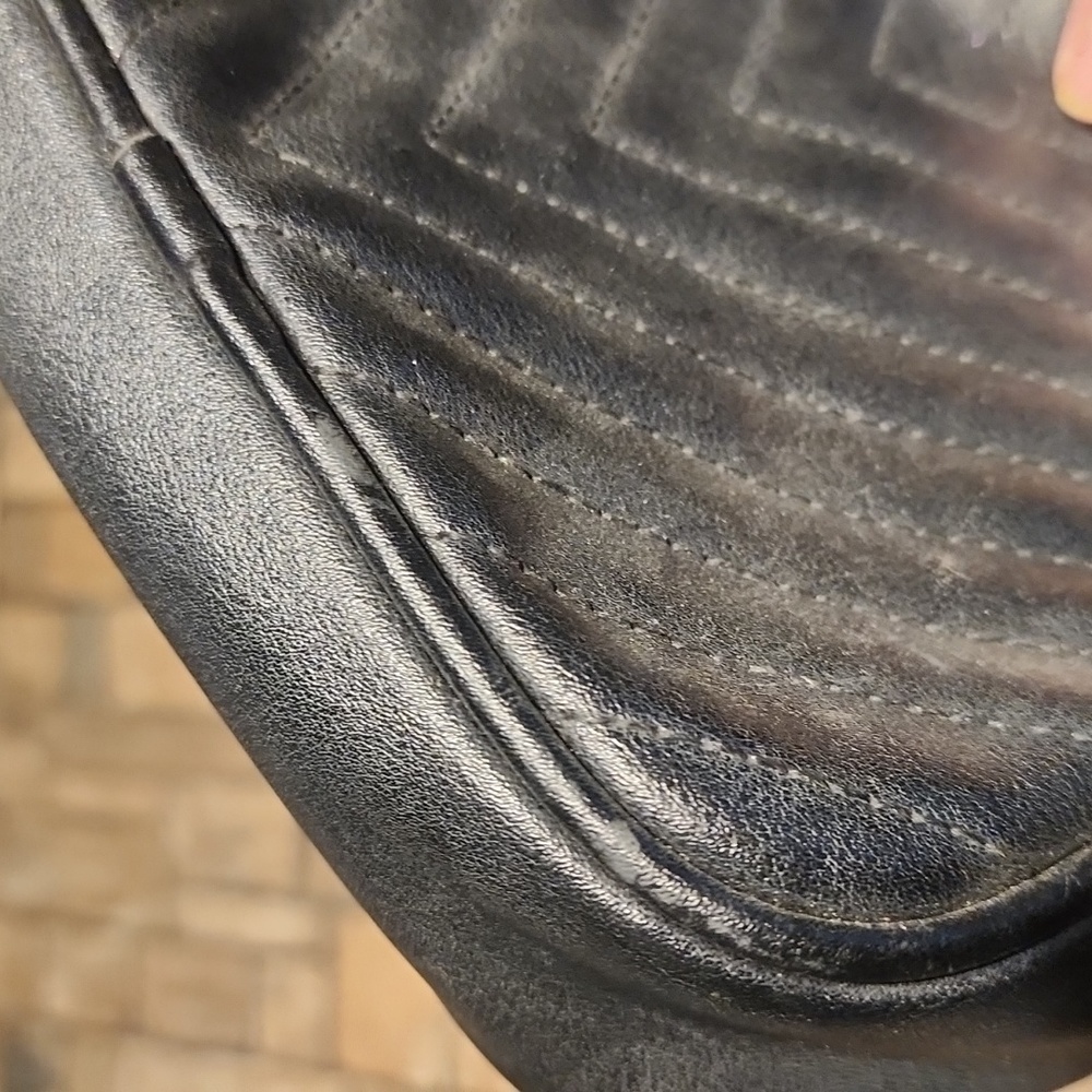 Handbag In Black - Picture 7 of 7